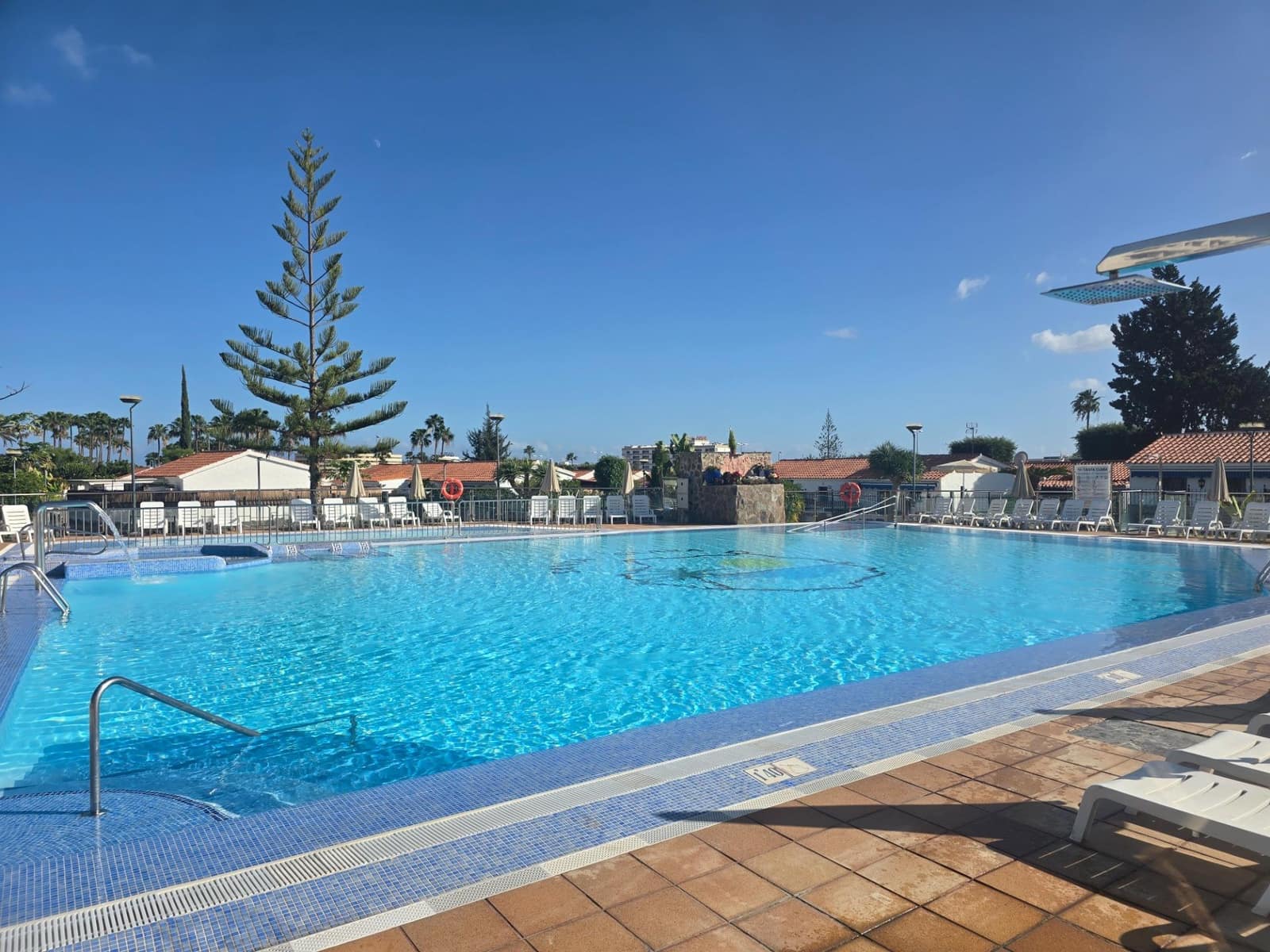 1 bedroom Bungalow for rent in Playa del Ingles with pool - € 1,300 (Ref: 9983002)