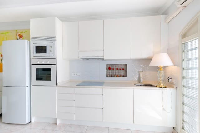 3 soveværelse Bungalow til salg i Playa del Inglés, San Bartolomé de Tirajana med swimmingpool - € 620.000 (Ref: 9983003)