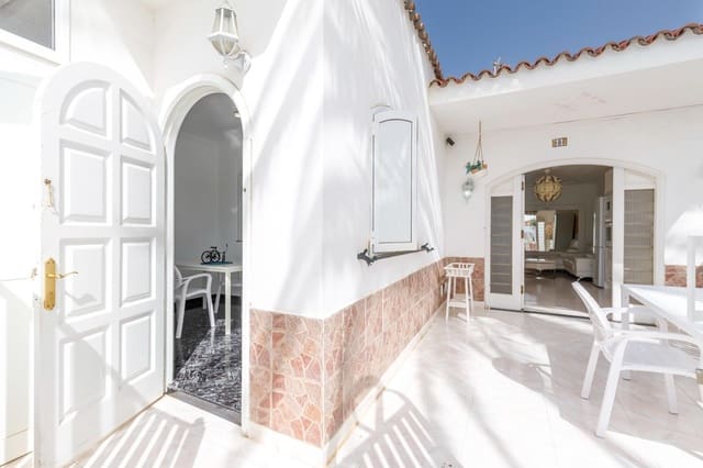 3 soveværelse Bungalow til salg i Playa del Inglés, San Bartolomé de Tirajana med swimmingpool - € 620.000 (Ref: 9983003)