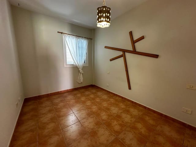 2 makuuhuone Huoneisto vuokrattavana paikassa El Tablero, San Bartolomé de Tirajana - 1 000 € (Ref: 9998805)