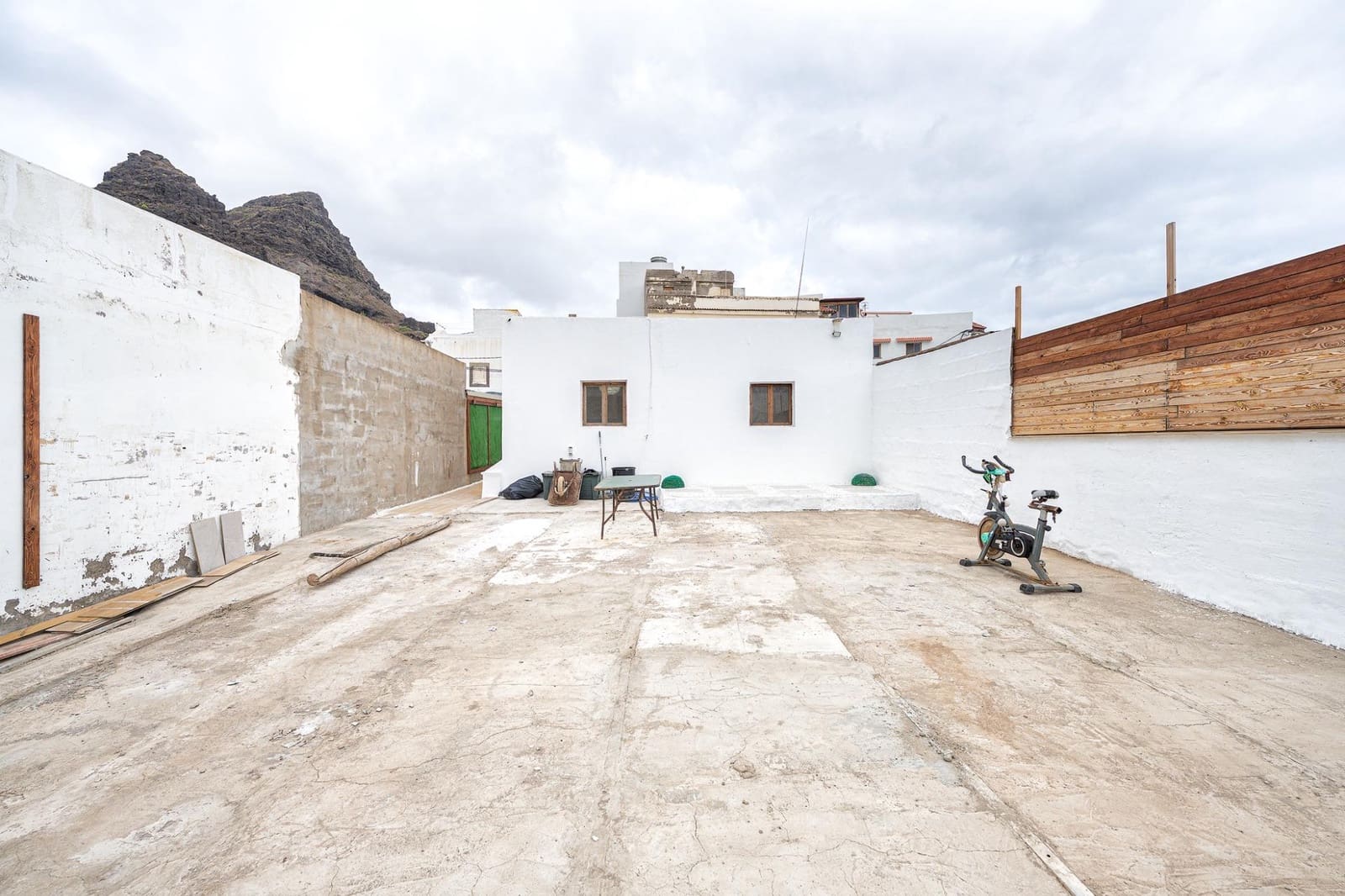 2 slaapkamer Finca/Landhuis te koop in Arucas - € 425.000 (Ref: 9999620)