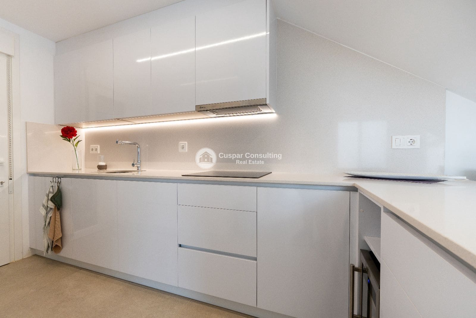 Chalet de 3 habitaciones en San Pedro del Pinatar en venta con piscina garaje - 369.900 € (Ref: 10063001)