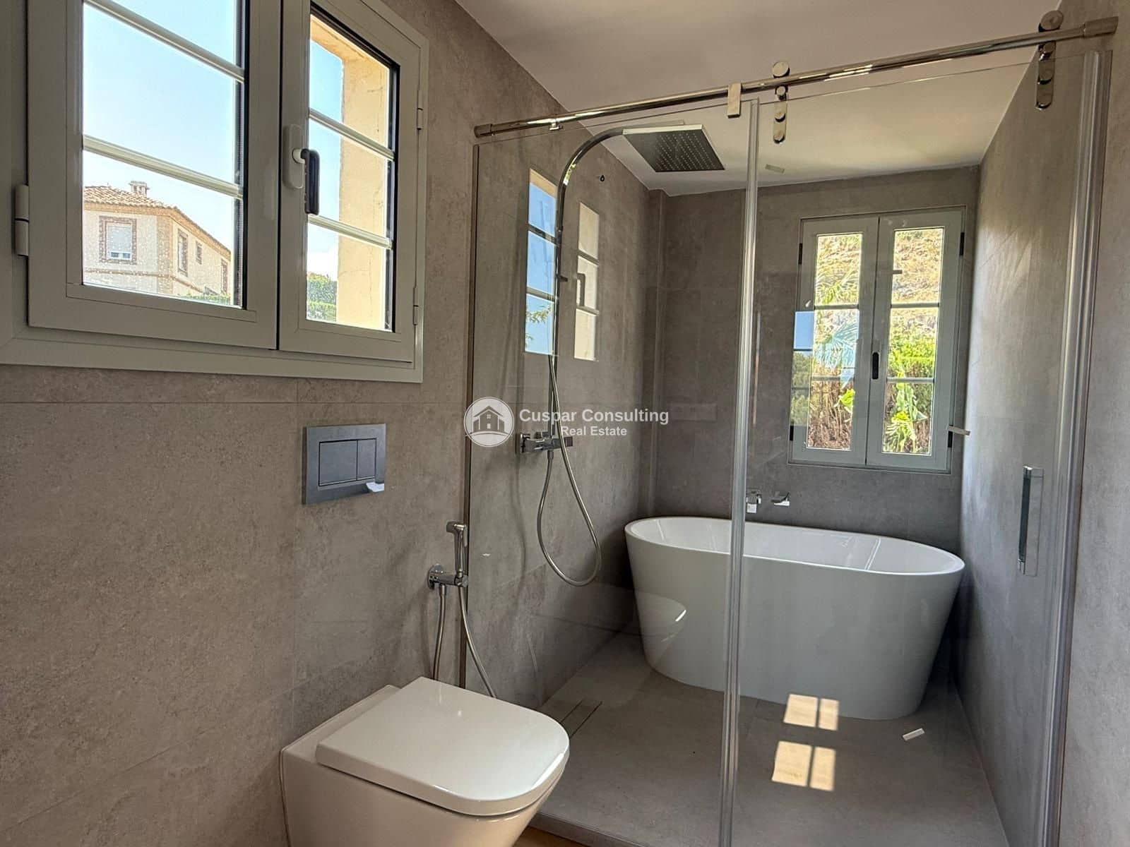 5 Zimmer Haus zu verkaufen in Finestrat mit Pool - 895.000 € (Ref: 10095725)