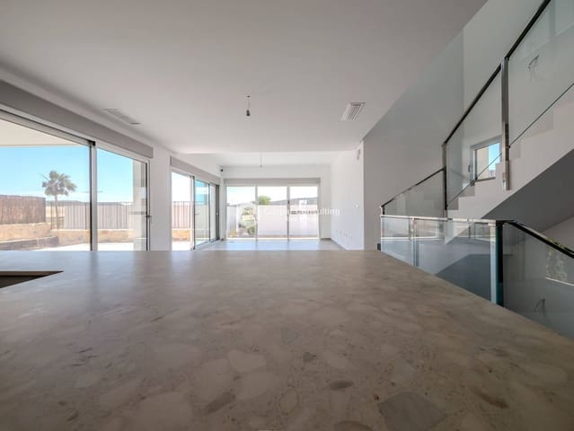4 sypialnia Willa na sprzedaż w Algorfa z basenem garażem - 669 000 € (Ref: 10110412)
