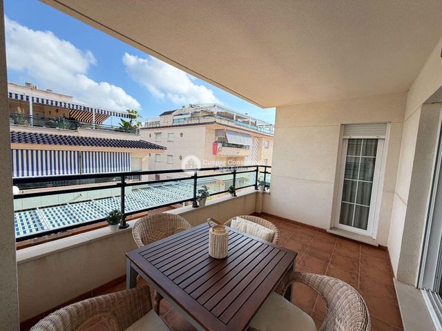 2 soverom Leilighet til salgs i Pueblo Latino, Pilar de la Horadada med svømmebasseng garasje - € 290 000 (Ref: 10120573)