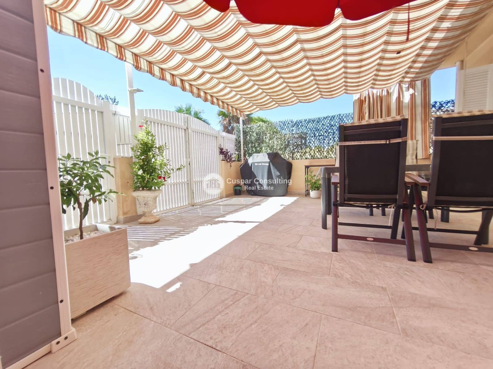 3 soveværelse Byhus til salg i Los Cuarteros med garage - € 225.000 (Ref: 10135046)