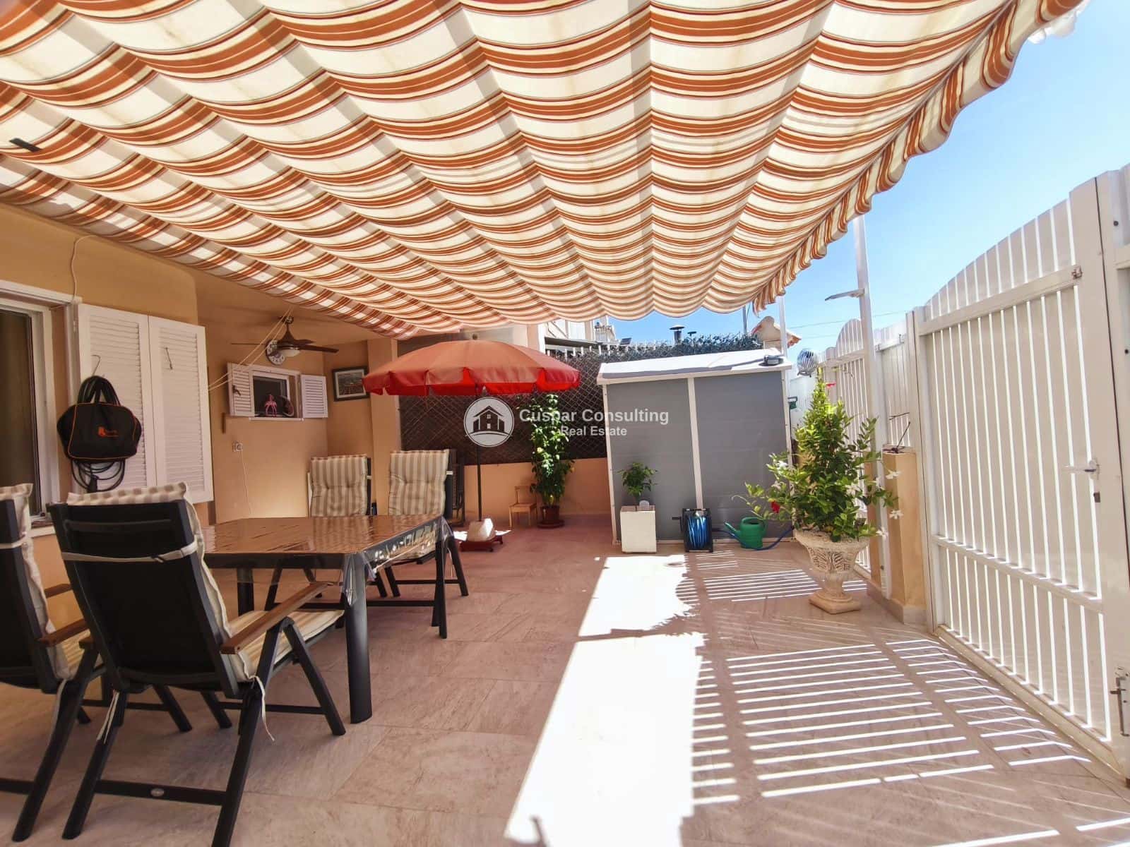 3 soveværelse Byhus til salg i Los Cuarteros med garage - € 225.000 (Ref: 10135046)