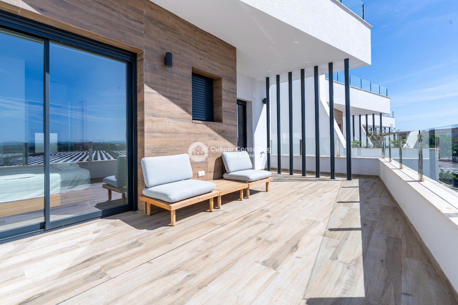 3 bedroom Villa for sale in Guardamar del Segura with pool garage - € 595,000 (Ref: 10141356)