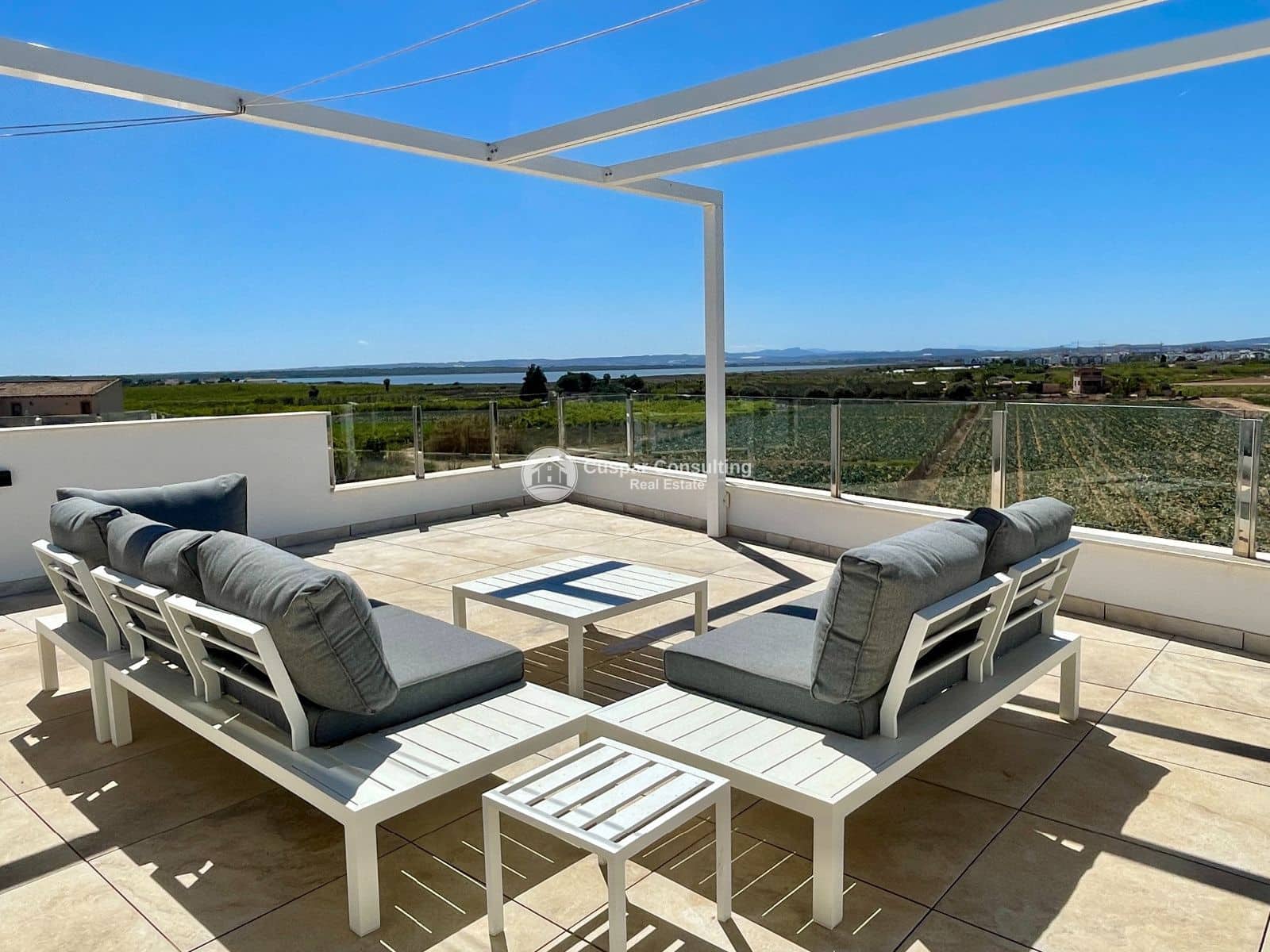 3 bedroom Villa for sale in Guardamar del Segura with pool garage - € 595,000 (Ref: 10141356)