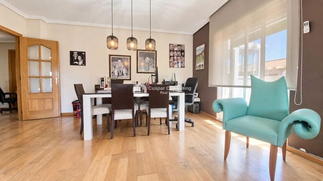 Ático de 4 habitaciones en Pilar de la Horadada ciudad, Pilar de la Horadada en venta - 359.000 € (Ref: 10141358)