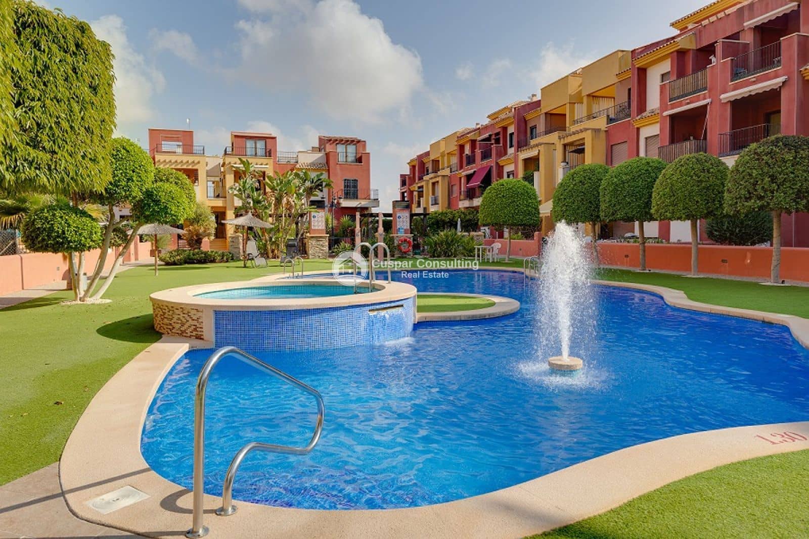 2 sypialnia Penthouse na sprzedaż w Cabo Roig z basenem garażem - 233 000 € (Ref: 10141359)