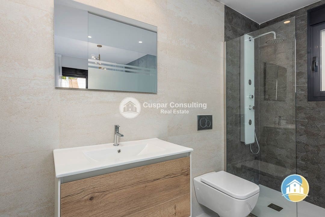 2 quarto Penthouse para venda em San Miguel de Salinas com piscina garagem - 415 000 € (Ref: 10150121)