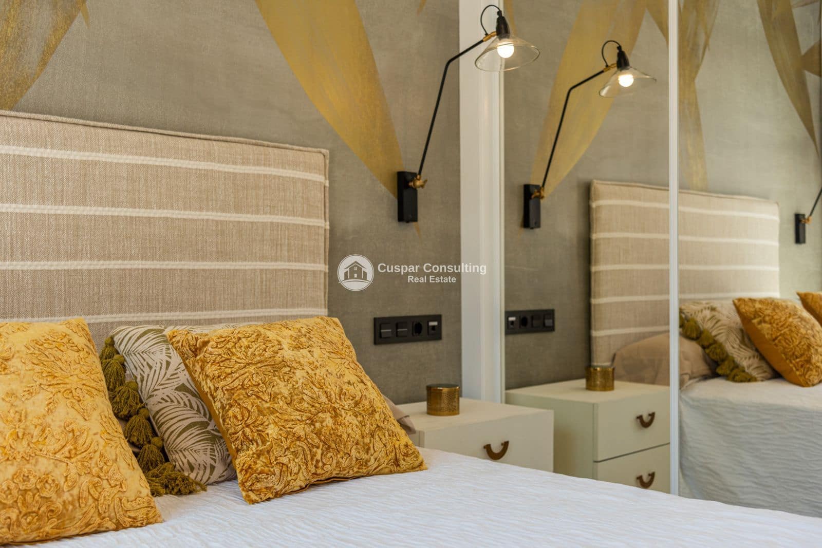 3 quarto Apartamento para venda em Torrevieja com piscina - 310 000 € (Ref: 10150125)