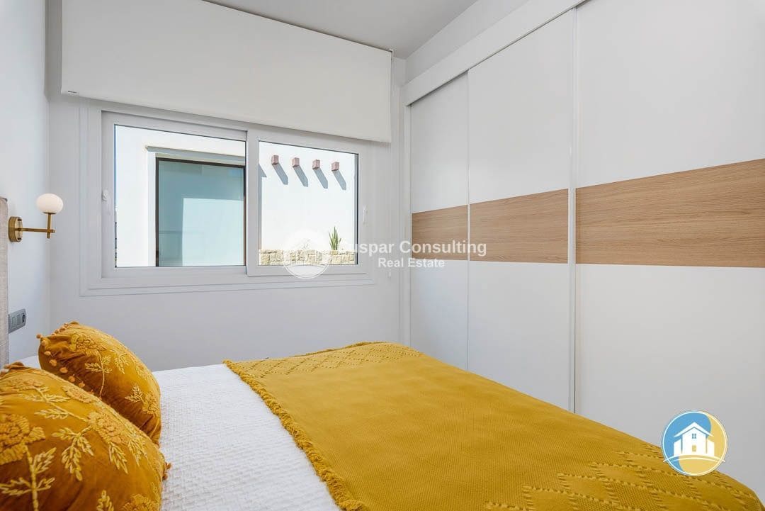 5 sypialnia Willa na sprzedaż w Los Montesinos z basenem garażem - 780 000 € (Ref: 10150161)