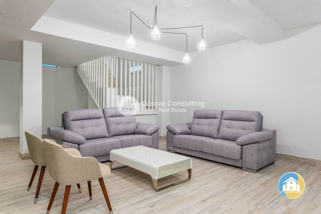 5 sypialnia Willa na sprzedaż w Los Montesinos z basenem garażem - 780 000 € (Ref: 10150161)