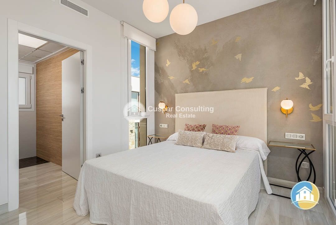 5 sypialnia Willa na sprzedaż w Los Montesinos z basenem garażem - 780 000 € (Ref: 10150161)