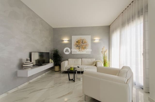 3 quarto Moradia para venda em San Miguel de Salinas com piscina garagem - 630 000 € (Ref: 10154132)