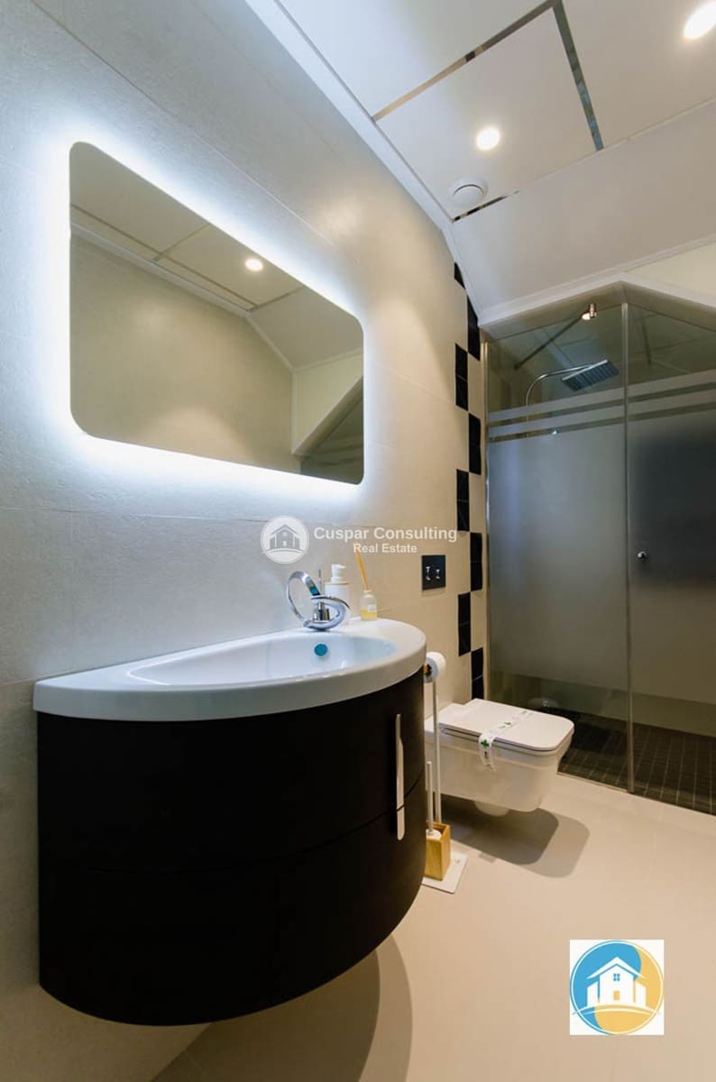 4 quarto Moradia para venda em San Miguel de Salinas com piscina garagem - 1 250 000 € (Ref: 10154254)