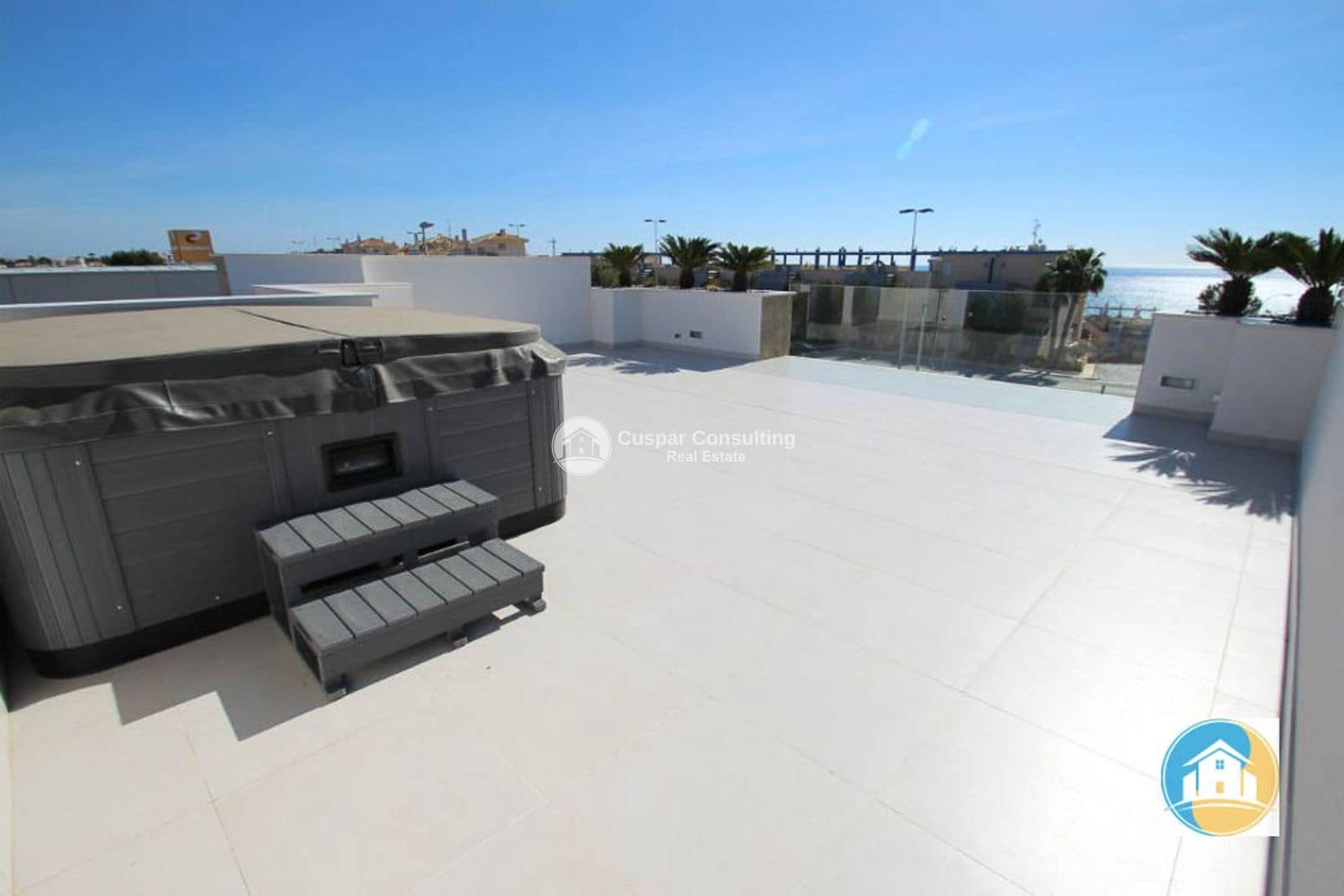 4 quarto Moradia para venda em San Miguel de Salinas com piscina garagem - 1 250 000 € (Ref: 10154254)