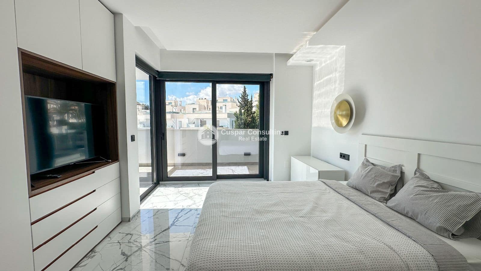 4 quarto Moradia para venda em Villamartin com piscina garagem - 2 950 000 € (Ref: 10163674)