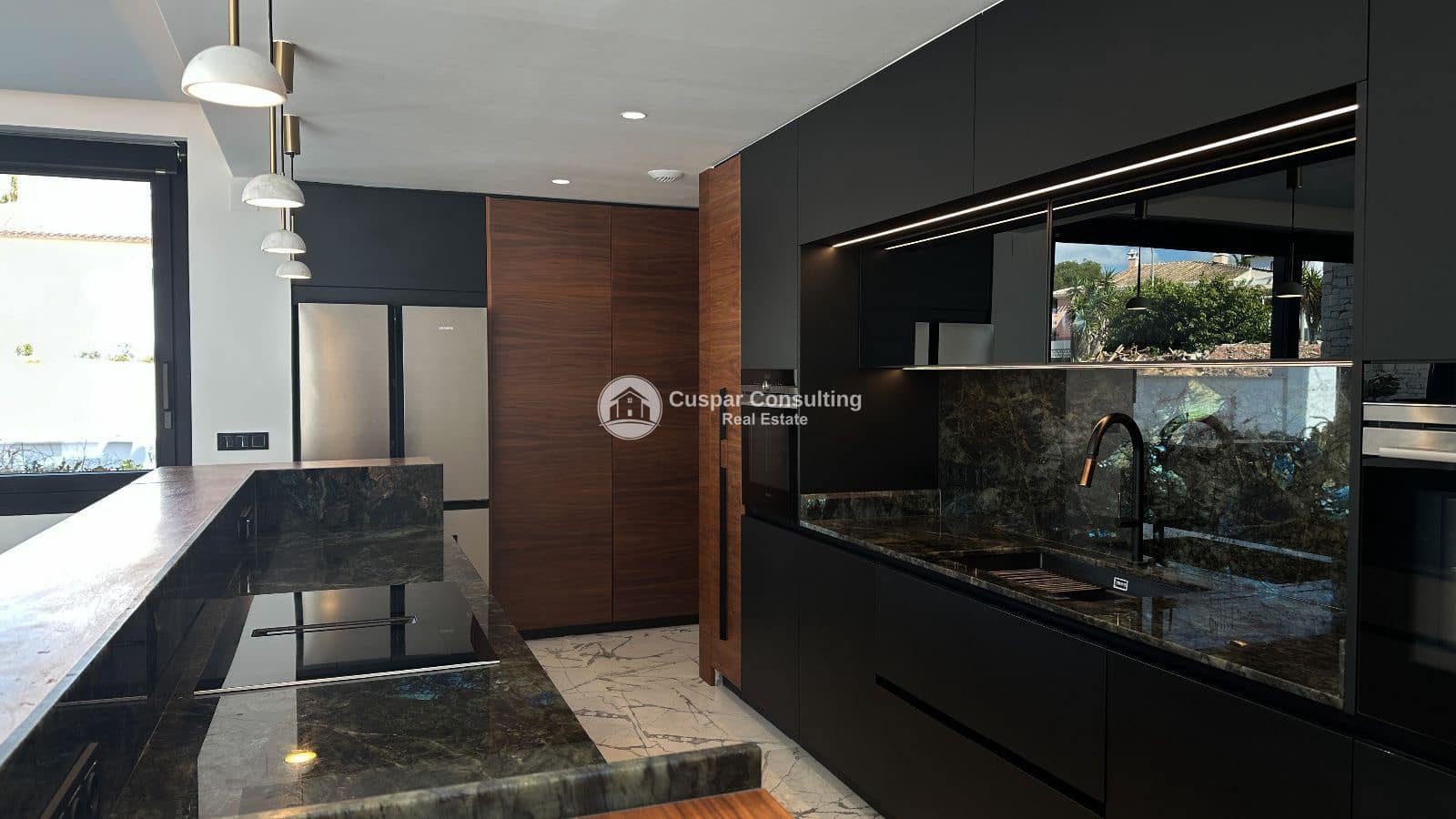 4 quarto Moradia para venda em Villamartin com piscina garagem - 2 950 000 € (Ref: 10163674)