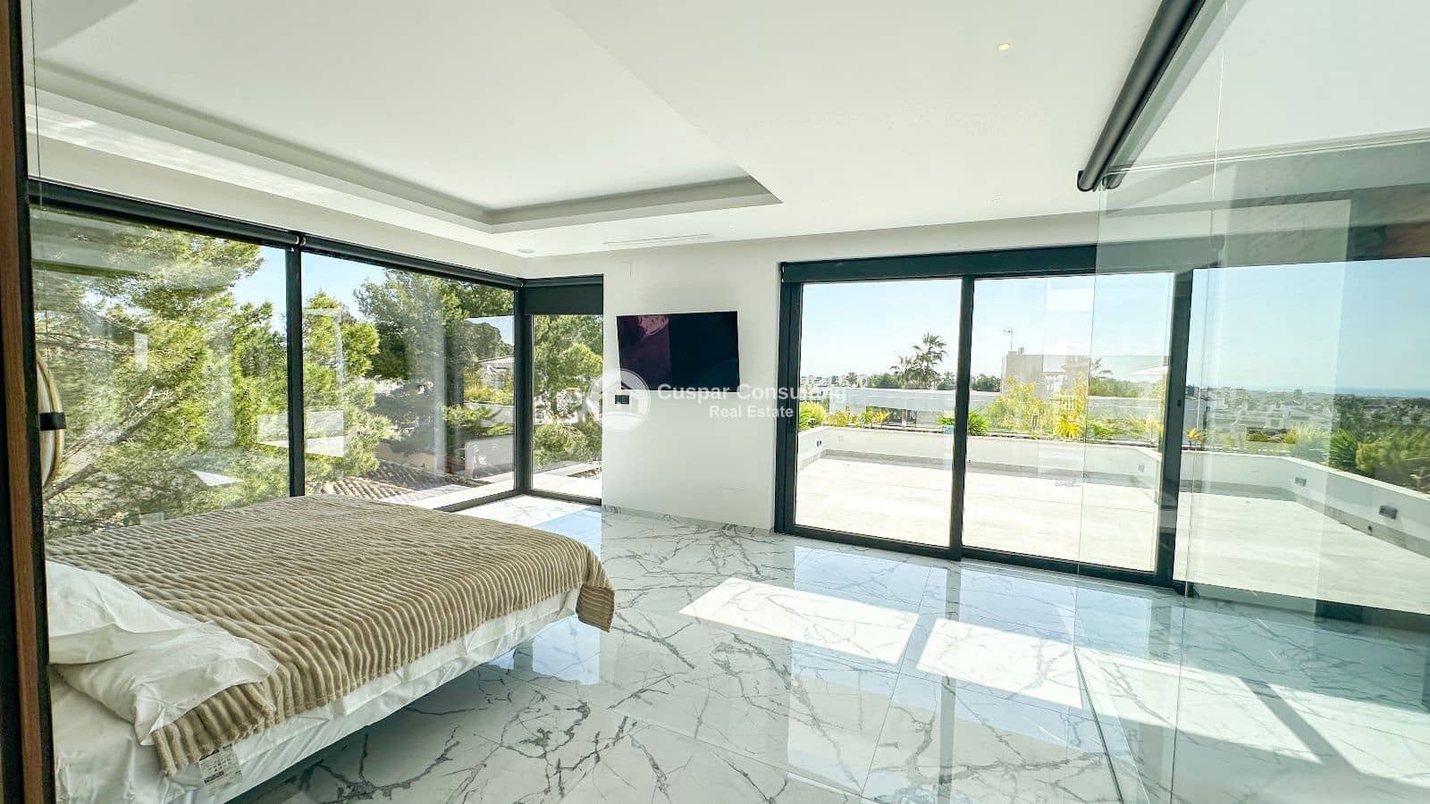 4 quarto Moradia para venda em Villamartin com piscina garagem - 2 950 000 € (Ref: 10163674)