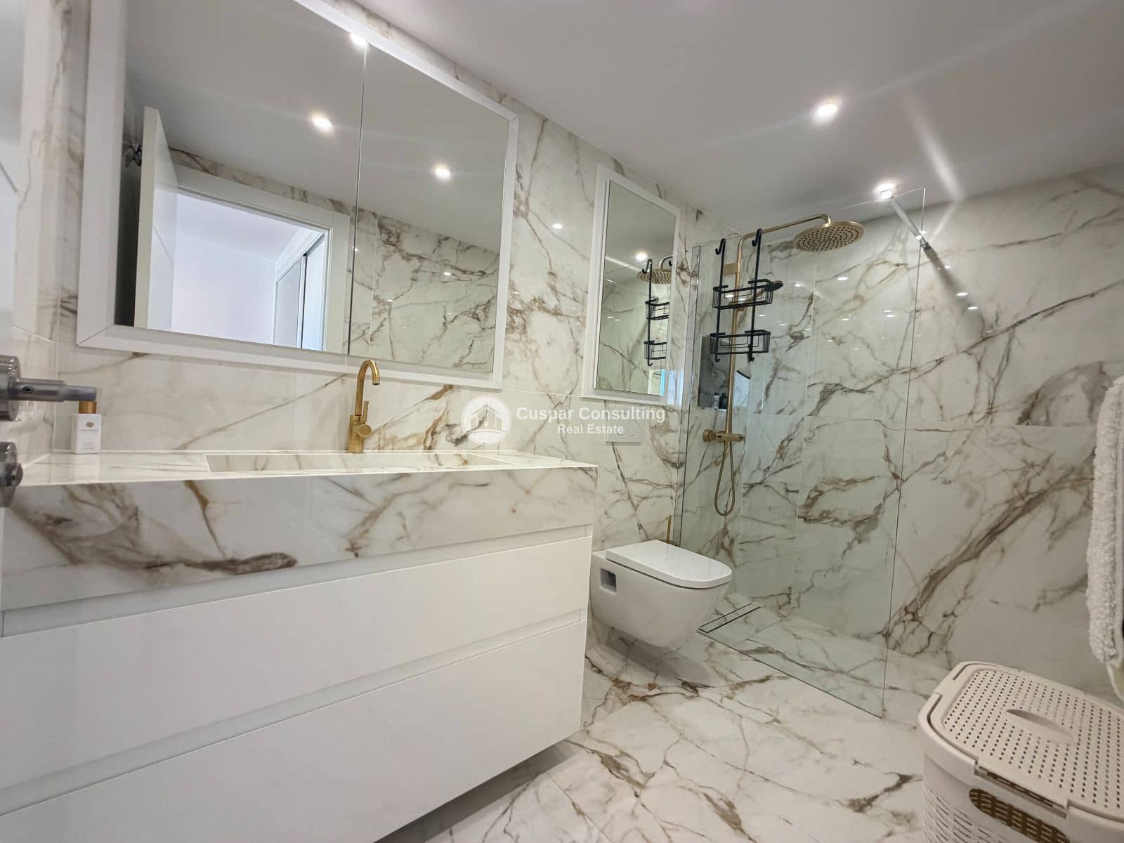2 soveværelse Penthouse til salg i Punta Prima med swimmingpool garage - € 420.000 (Ref: 10165591)