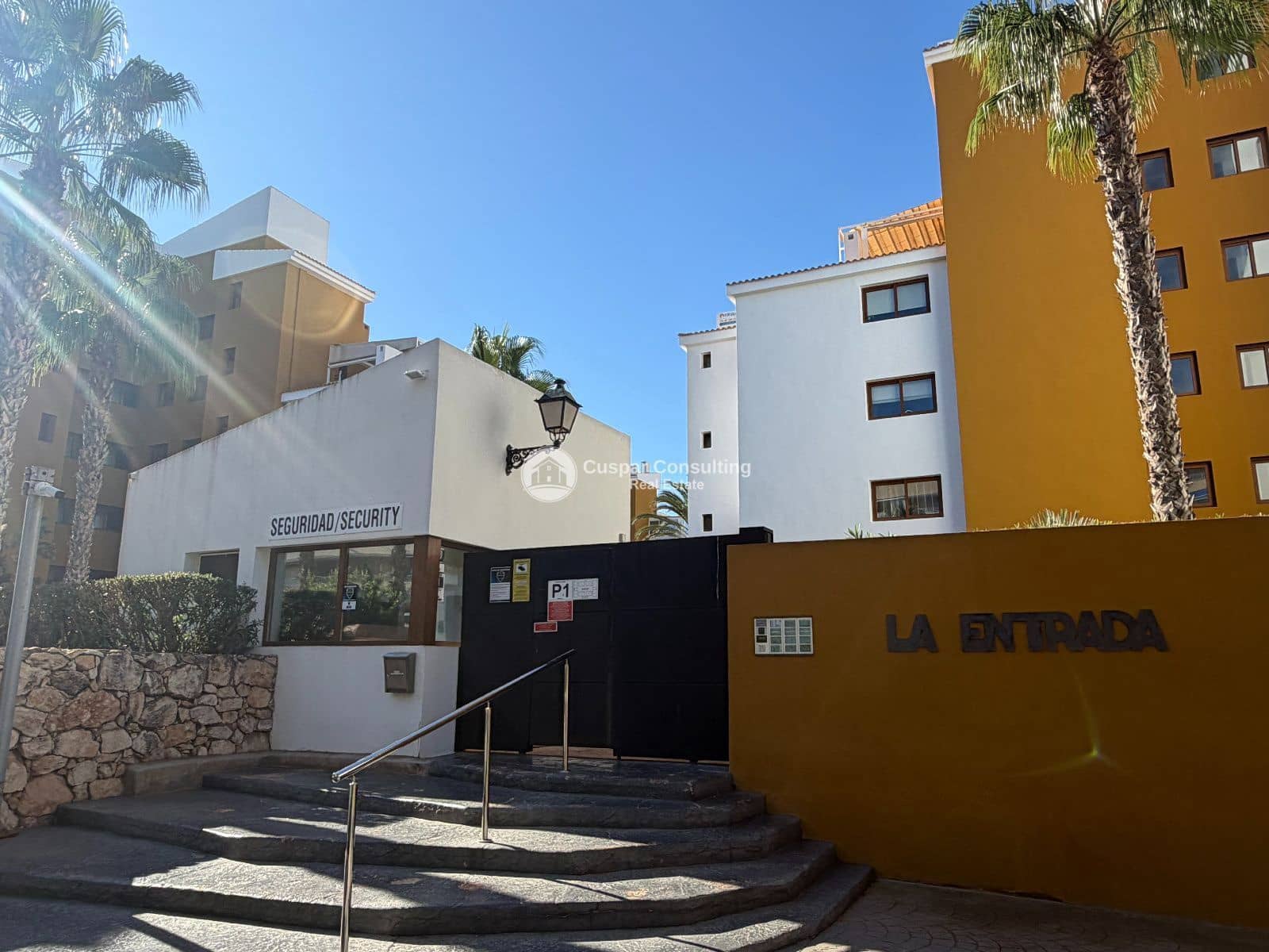 2 soveværelse Penthouse til salg i Punta Prima med swimmingpool garage - € 420.000 (Ref: 10165591)
