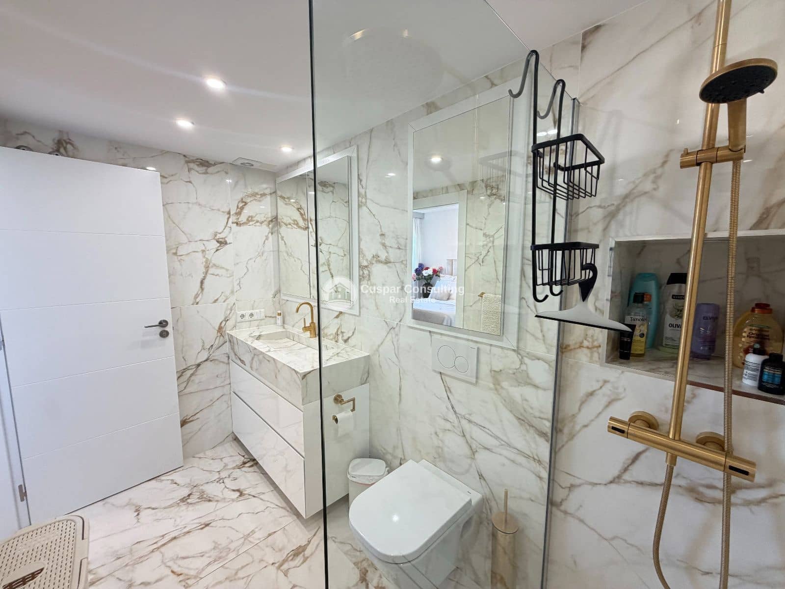 2 soveværelse Penthouse til salg i Punta Prima med swimmingpool garage - € 420.000 (Ref: 10165591)