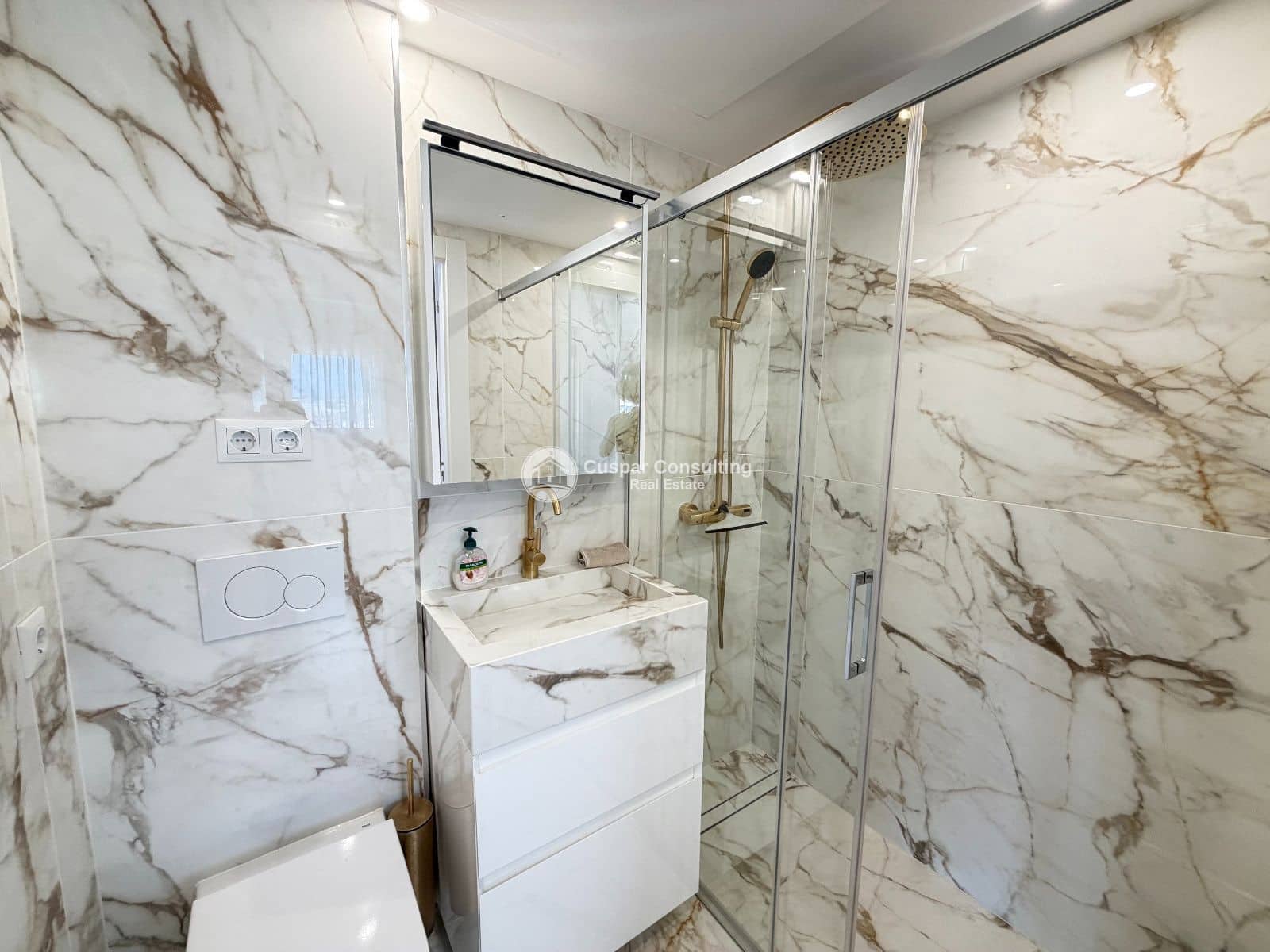 2 soveværelse Penthouse til salg i Punta Prima med swimmingpool garage - € 420.000 (Ref: 10165591)