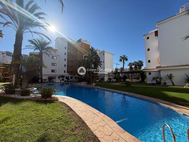 2 soveværelse Penthouse til salg i Punta Prima, Torrevieja med swimmingpool garage - € 420.000 (Ref: 10165591)