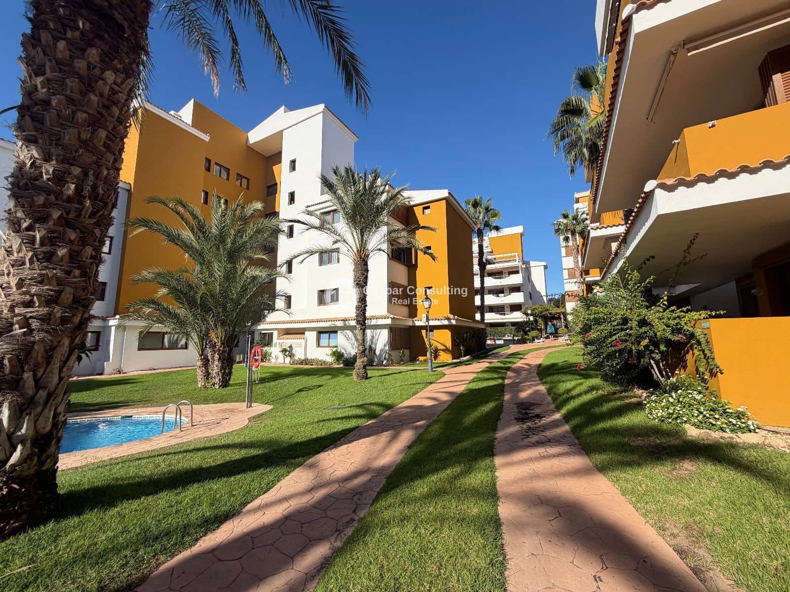 2 soveværelse Penthouse til salg i Punta Prima med swimmingpool garage - € 420.000 (Ref: 10165591)