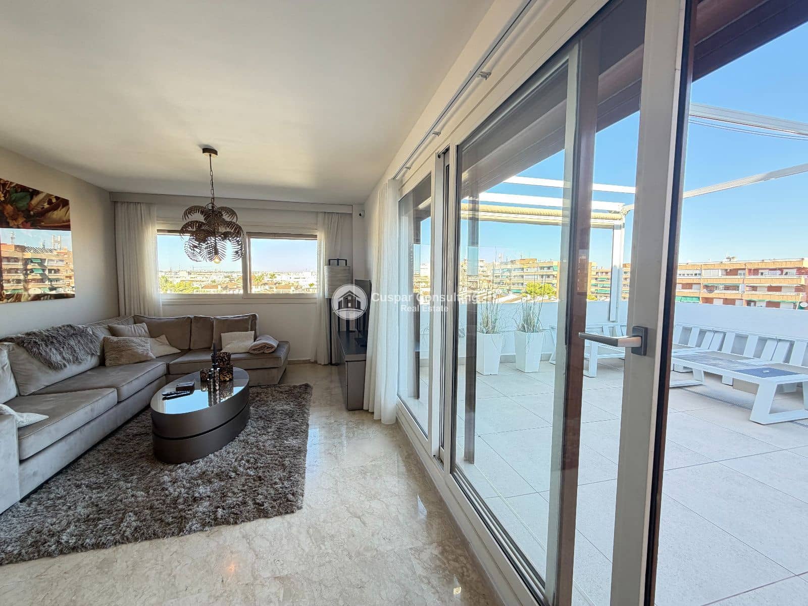 2 soveværelse Penthouse til salg i Punta Prima med swimmingpool garage - € 420.000 (Ref: 10165591)