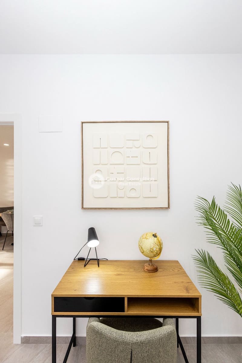 Piso en Torrevieja en venta con piscina garaje - 279.000 € (Ref: 10167937)