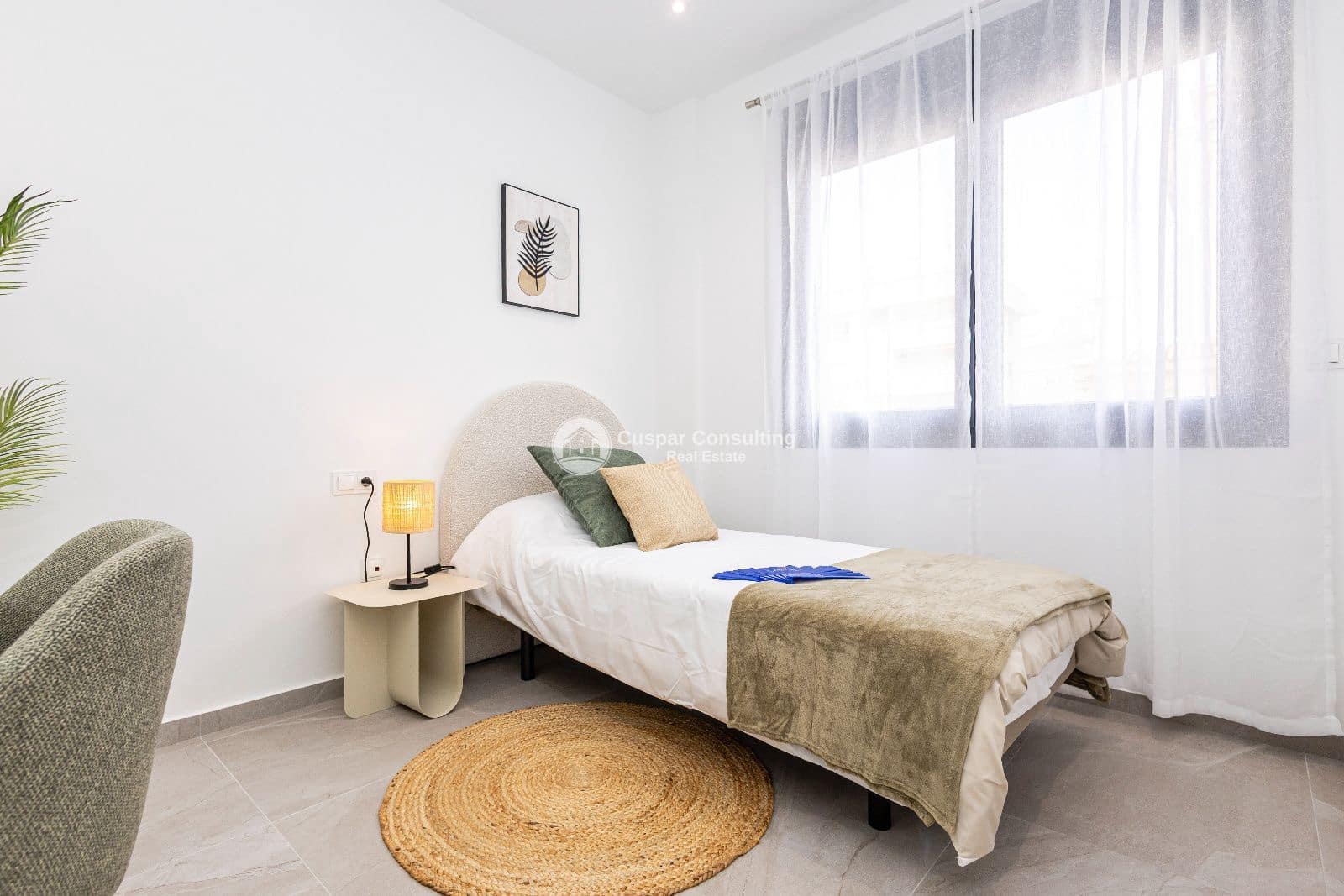 Piso en Torrevieja en venta con piscina garaje - 279.000 € (Ref: 10167937)