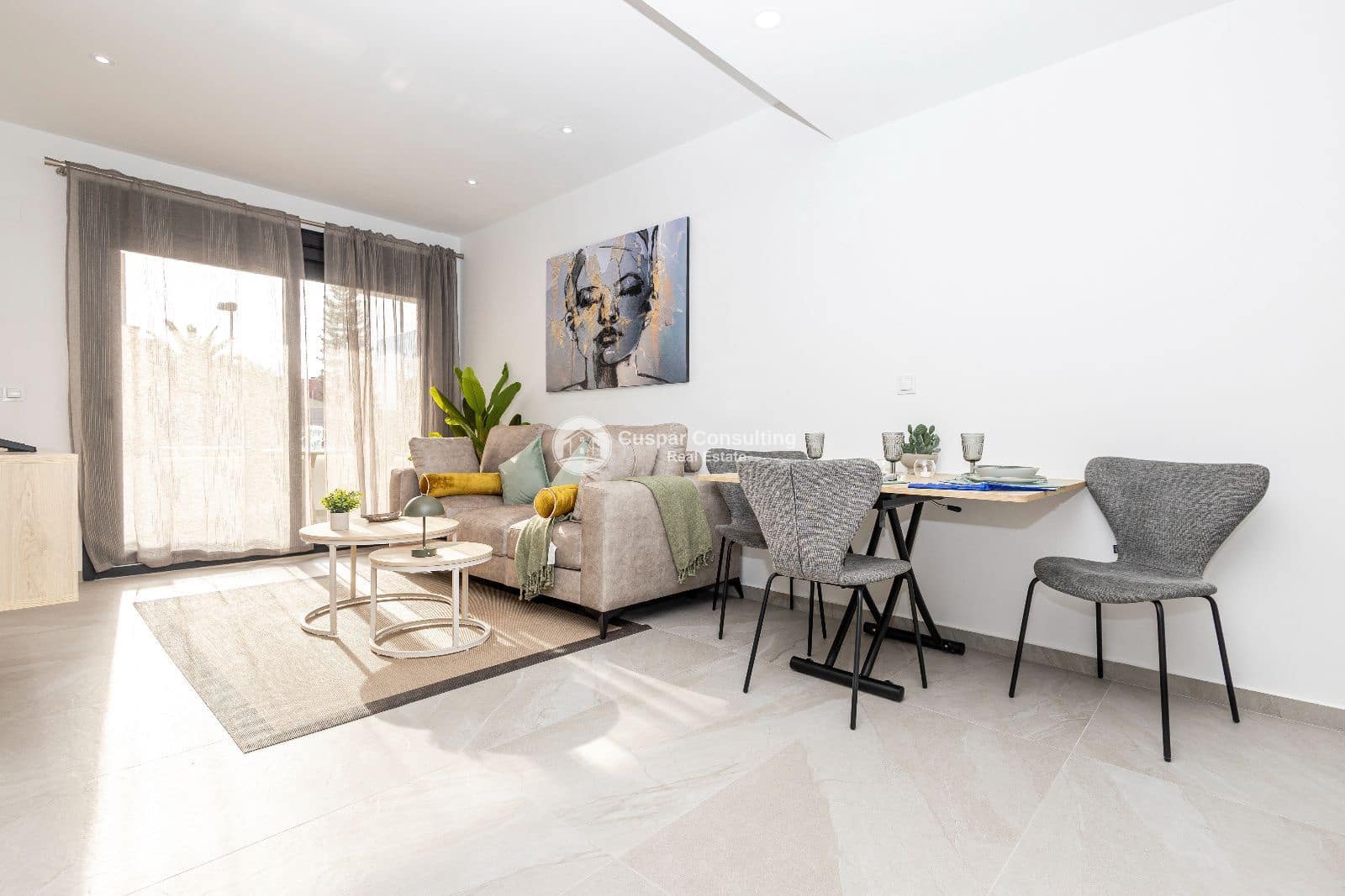 Piso en Torrevieja en venta con piscina garaje - 279.000 € (Ref: 10167937)