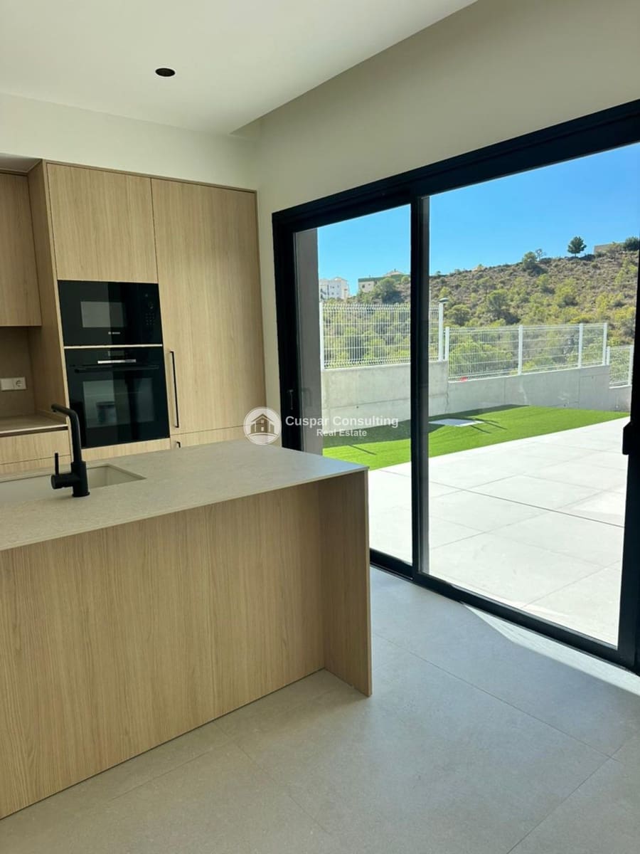 4 slaapkamer Villa te koop in Finestrat met zwembad garage - € 990.000 (Ref: 10175654)