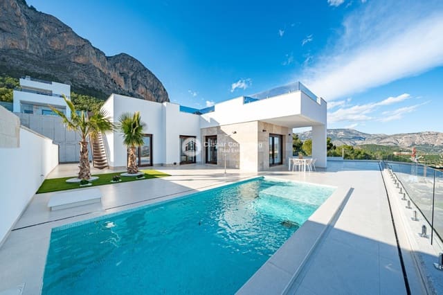 3 bedroom Villa for sale in Polop with pool garage - € 699,000 (Ref: 10179410)