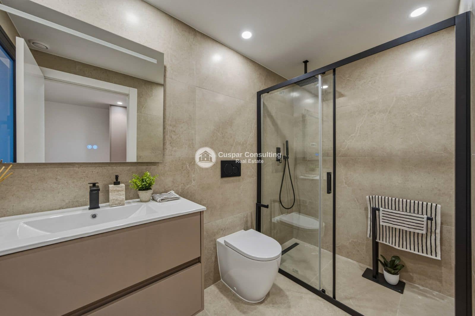 3 slaapkamer Flat te koop in Dolores met zwembad garage - € 243.000 (Ref: 10182123)