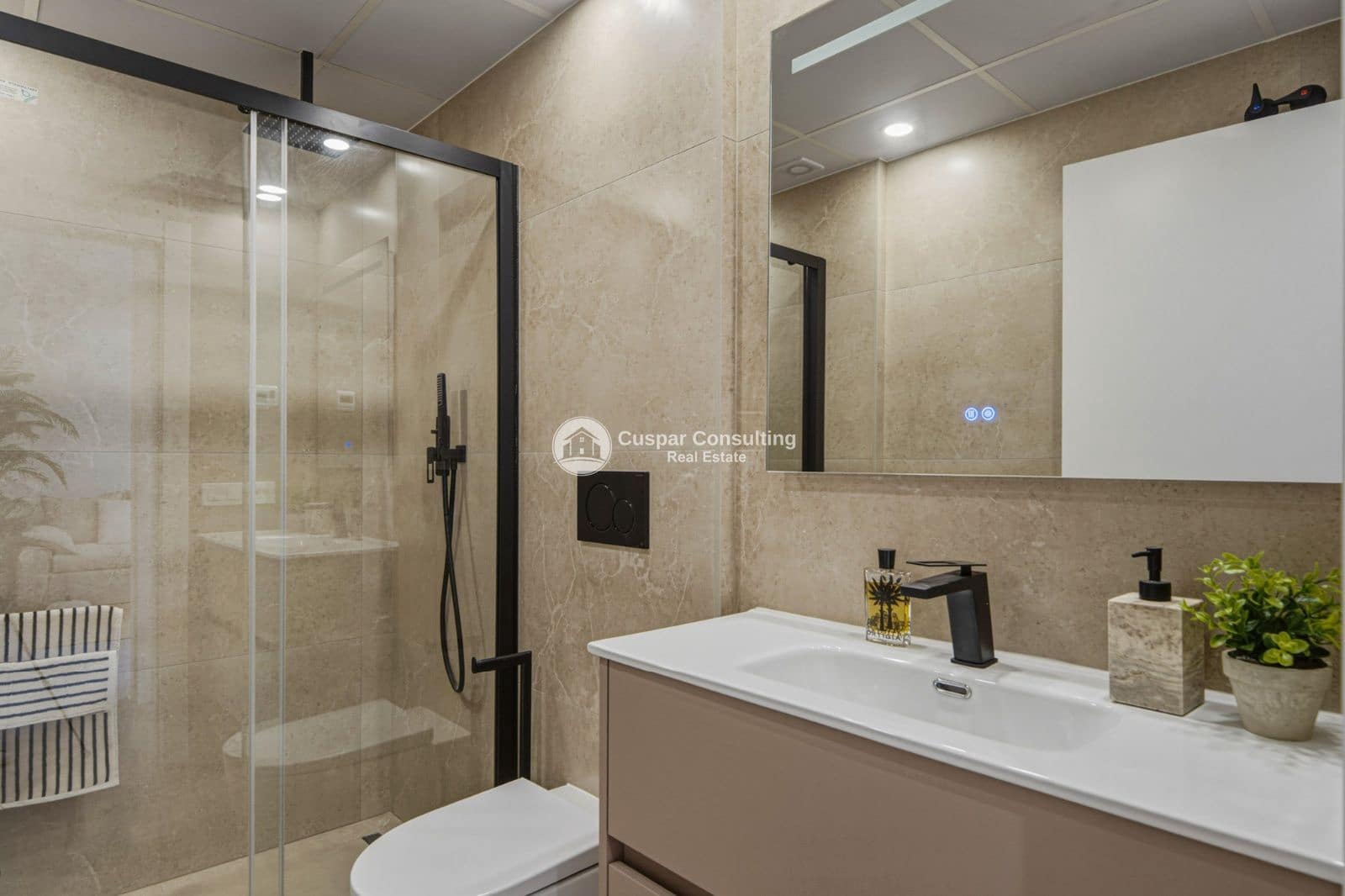 3 slaapkamer Flat te koop in Dolores met zwembad garage - € 243.000 (Ref: 10182123)