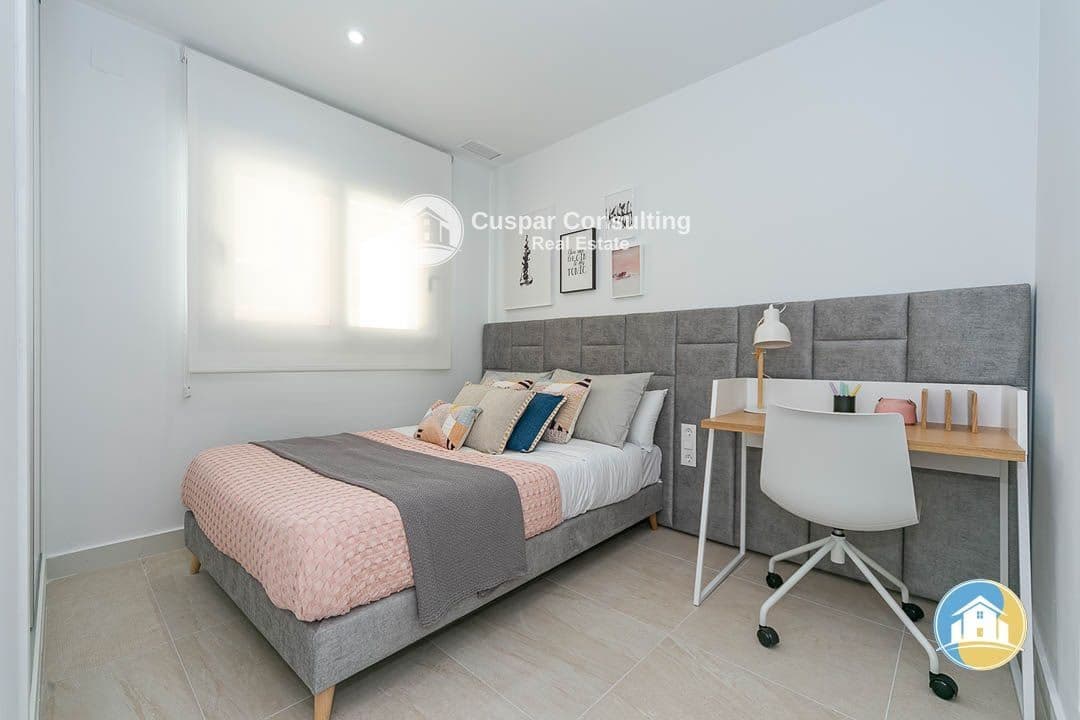 2 chambre Penthouse à vendre à Torrevieja avec piscine garage - 305 000 € (Ref: 8555807)