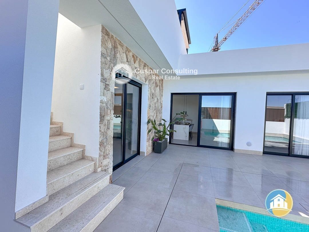 3 bedroom Villa for sale in Torre-Pacheco with pool garage - € 379,950 (Ref: 8555830)