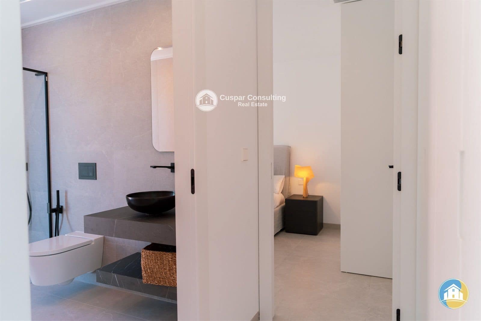 Chalet de 3 habitaciones en Rojales en venta con piscina garaje - 599.500 € (Ref: 8555842)