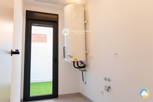 Chalet de 3 habitaciones en Rojales en venta con piscina garaje - 599.500 € (Ref: 8555842)