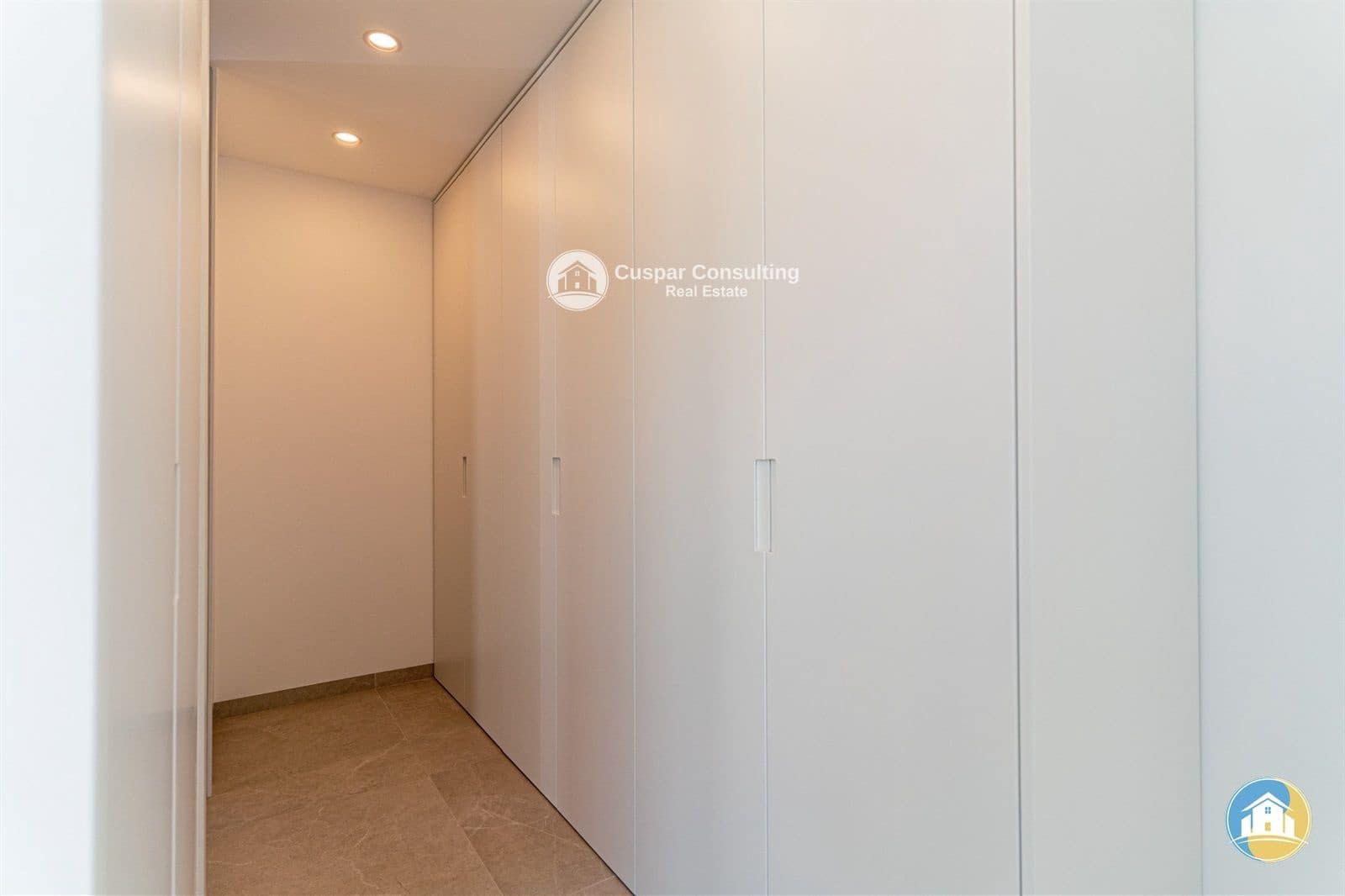 Chalet de 3 habitaciones en Rojales en venta con piscina garaje - 599.500 € (Ref: 8555842)