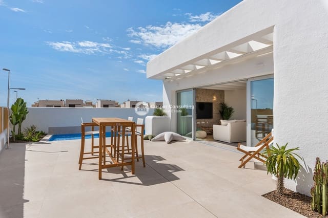 3 soverom Villa til salgs i Centro, Los Alcázares med svømmebasseng garasje - € 499 900 (Ref: 8555847)