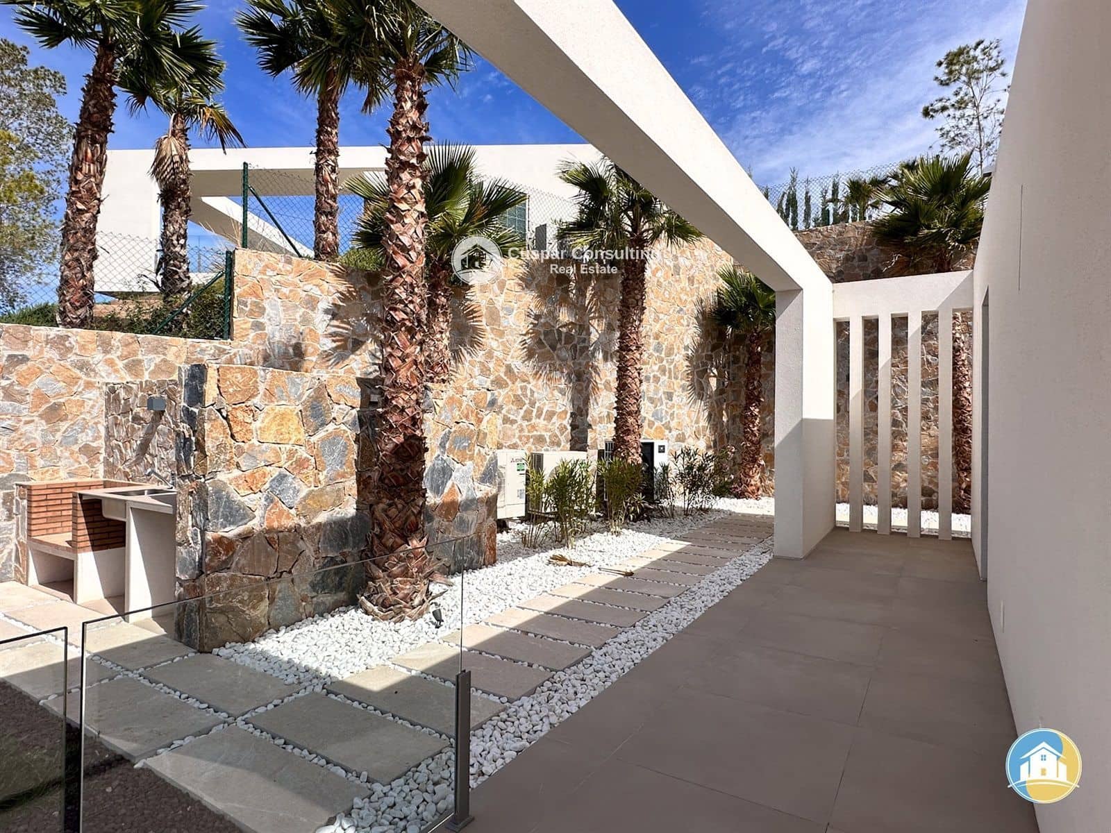 3 bedroom Villa for sale in Orihuela Costa with pool garage - € 1,385,000 (Ref: 8555852)