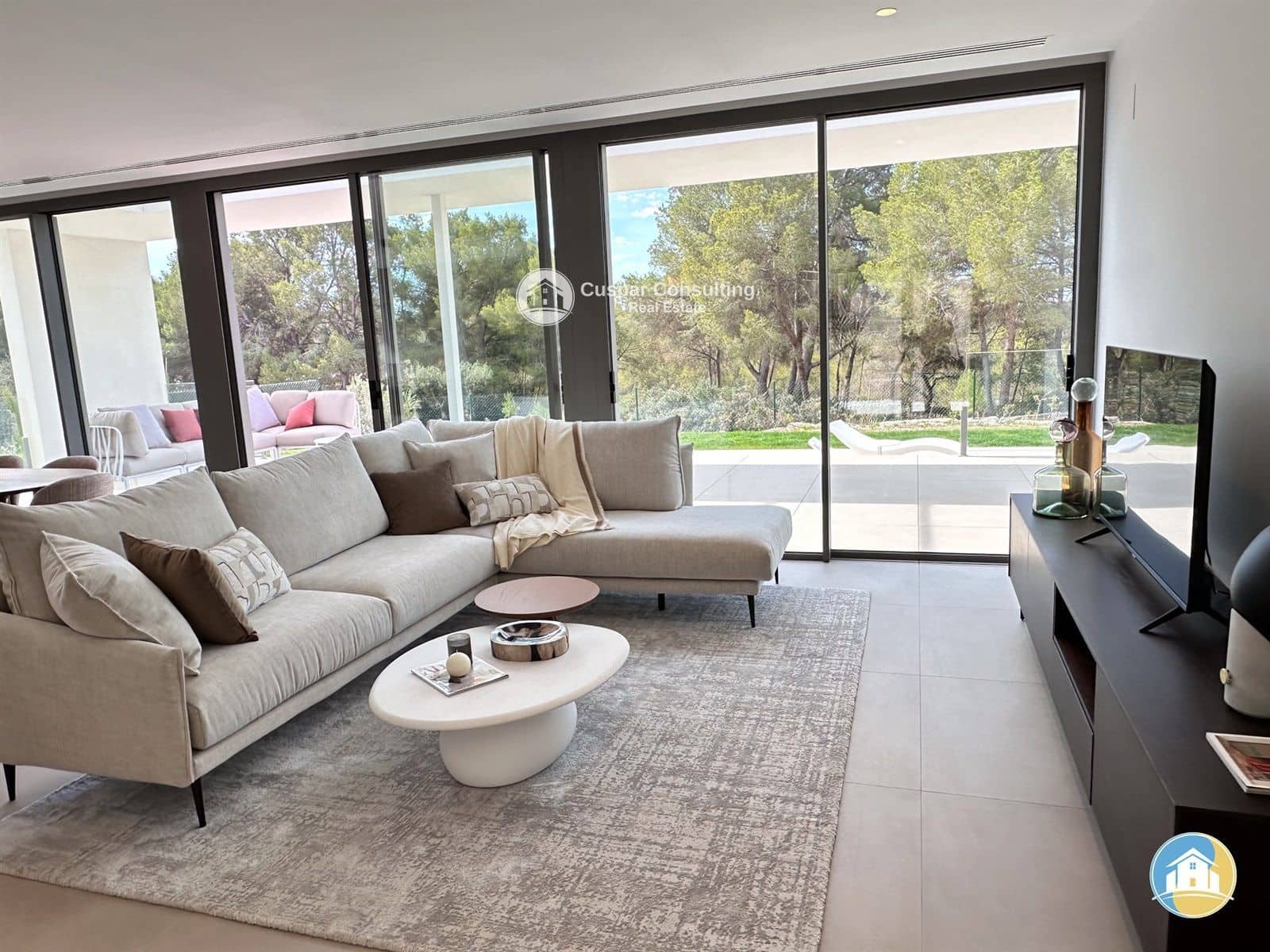 3 bedroom Villa for sale in Orihuela Costa with pool garage - € 1,385,000 (Ref: 8555852)