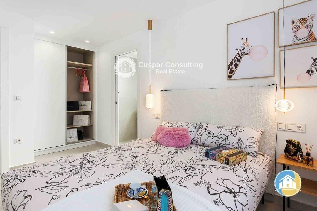 3 soverom Villa til salgs i Rojales med svømmebasseng garasje - € 649 000 (Ref: 8555863)