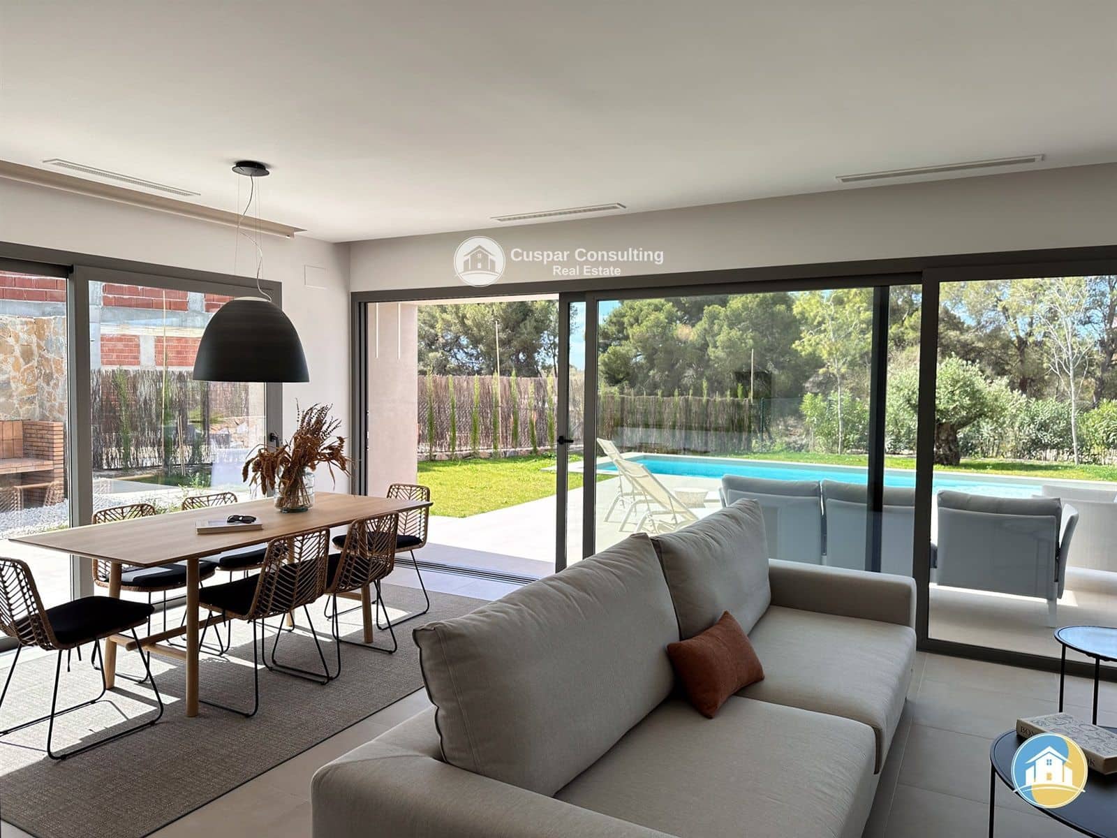 3 slaapkamer Villa te koop in Dehesa de Campoamor met zwembad garage - € 985.000 (Ref: 8555864)